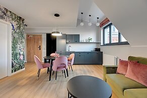 Waterlane Vintage Fitness & Gym by Downtown Apartments