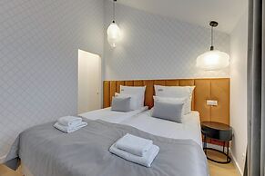 Waterlane Vintage Fitness & Gym by Downtown Apartments