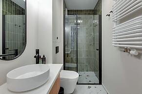 Waterlane Vintage Fitness & Gym by Downtown Apartments