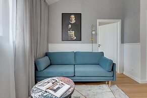 Waterlane Vintage Fitness & Gym by Downtown Apartments