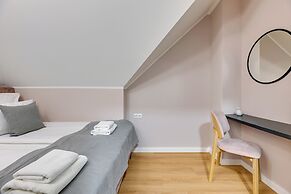 Waterlane Vintage Fitness & Gym by Downtown Apartments