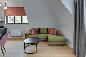 Waterlane Vintage Fitness & Gym by Downtown Apartments