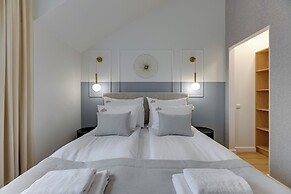 Waterlane Vintage Fitness & Gym by Downtown Apartments