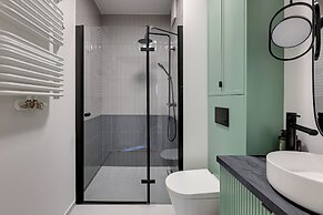 Waterlane Vintage Fitness & Gym by Downtown Apartments