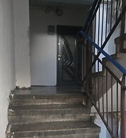 Urban Studio for a Real Ghetto Experience