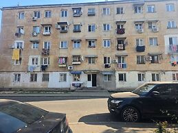 Urban Studio for a Real Ghetto Experience