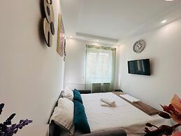 Urban Studio for a Real Ghetto Experience