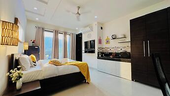 Bluo Stays - DLF Cybercity