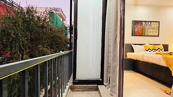 Bluo Stays - DLF Cybercity