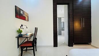 Bluo Stays - DLF Cybercity