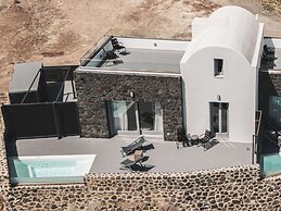 Uranides Luxury Suites