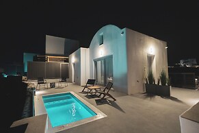 Uranides Luxury Suites