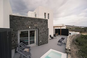 Uranides Luxury Suites