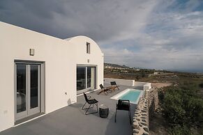 Uranides Luxury Suites