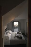 Uranides Luxury Suites