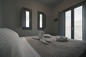 Uranides Luxury Suites