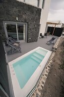 Uranides Luxury Suites