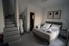 Uranides Luxury Suites