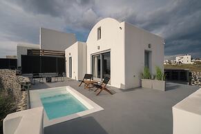 Uranides Luxury Suites