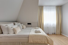 Waterlane Vintage Fitness & Parking by Downtown Apartments