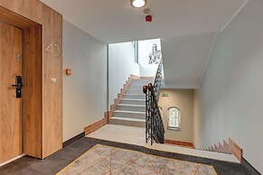 Waterlane Vintage Fitness & Parking by Downtown Apartments