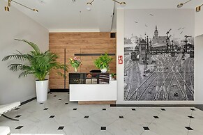 Waterlane Vintage Fitness & Parking by Downtown Apartments