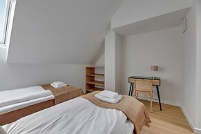 Waterlane Vintage Fitness & Parking by Downtown Apartments