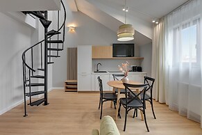 Waterlane Vintage Fitness & Parking by Downtown Apartments