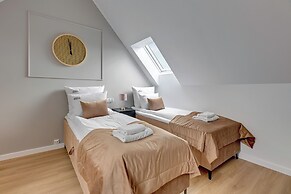 Waterlane Vintage Fitness & Parking by Downtown Apartments