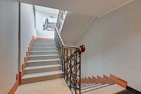 Waterlane Vintage Fitness & Parking by Downtown Apartments