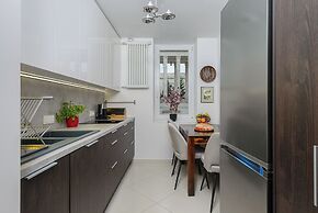 Lumina apartment in center Warsaw