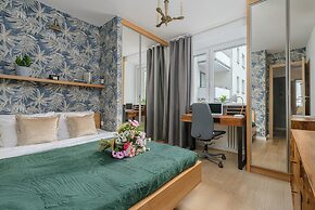 Lumina apartment in center Warsaw