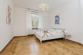 ShortStayPoland Szara B170