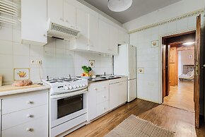 ShortStayPoland Szara B170