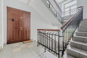 ShortStayPoland Szara B170