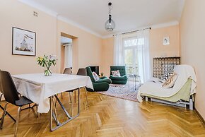 ShortStayPoland Szara B170