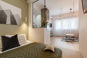 Modern Suite on Historic Calea Victoriei