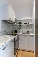 Modern Suite on Historic Calea Victoriei