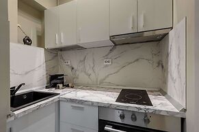 Modern Suite on Historic Calea Victoriei