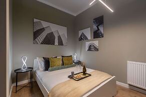 Modern Suite on Historic Calea Victoriei