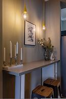 Modern Suite on Historic Calea Victoriei