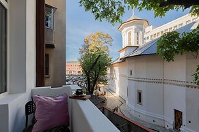 Serene 1BR Apartment in University Square