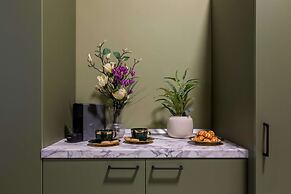 Serene 1BR Apartment in University Square