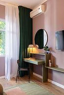 Serene 1BR Apartment in University Square