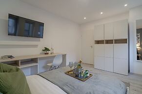 4BR Sanctuary - Near Cismigiu Park Universitatii