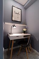 Chic Black White 2BR Retreat on Dambovitei