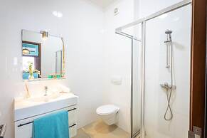 Stylish Apartment With Pool Near Jan Thiel Beach