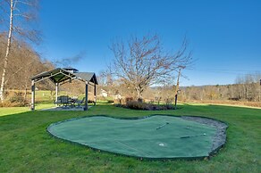 Lake View & Games: Family Escape in Newport!