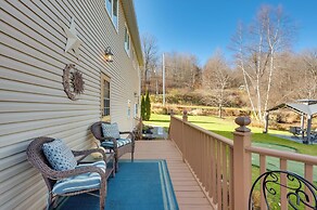 Lake View & Games: Family Escape in Newport!