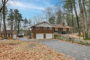 Peek-a-boo Lake Views & Yard: Windham Home